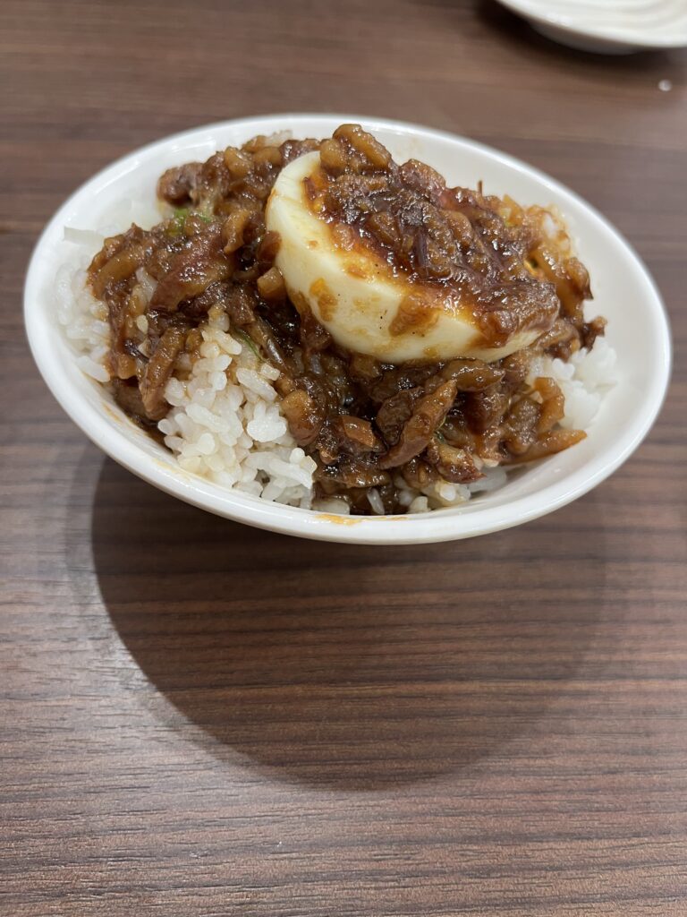 大阪府東大阪市の桃谷台湾小籠包グルメルーローハン